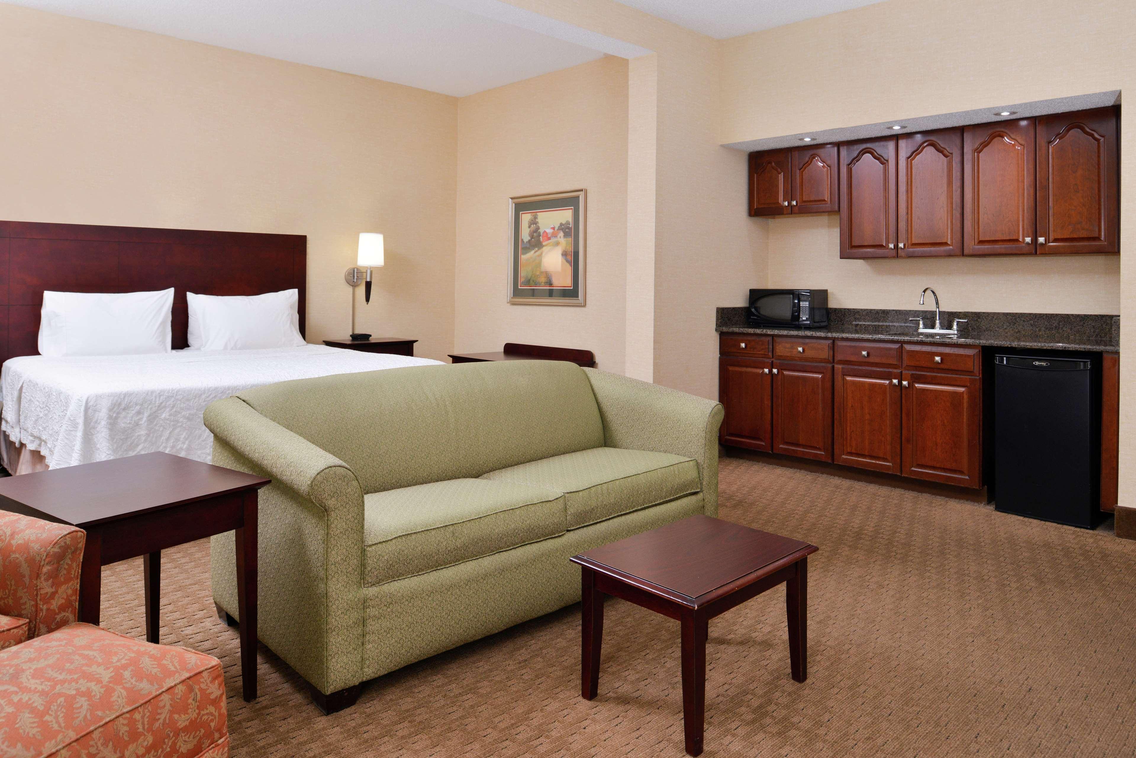 Hampton Inn Staunton Exterior foto