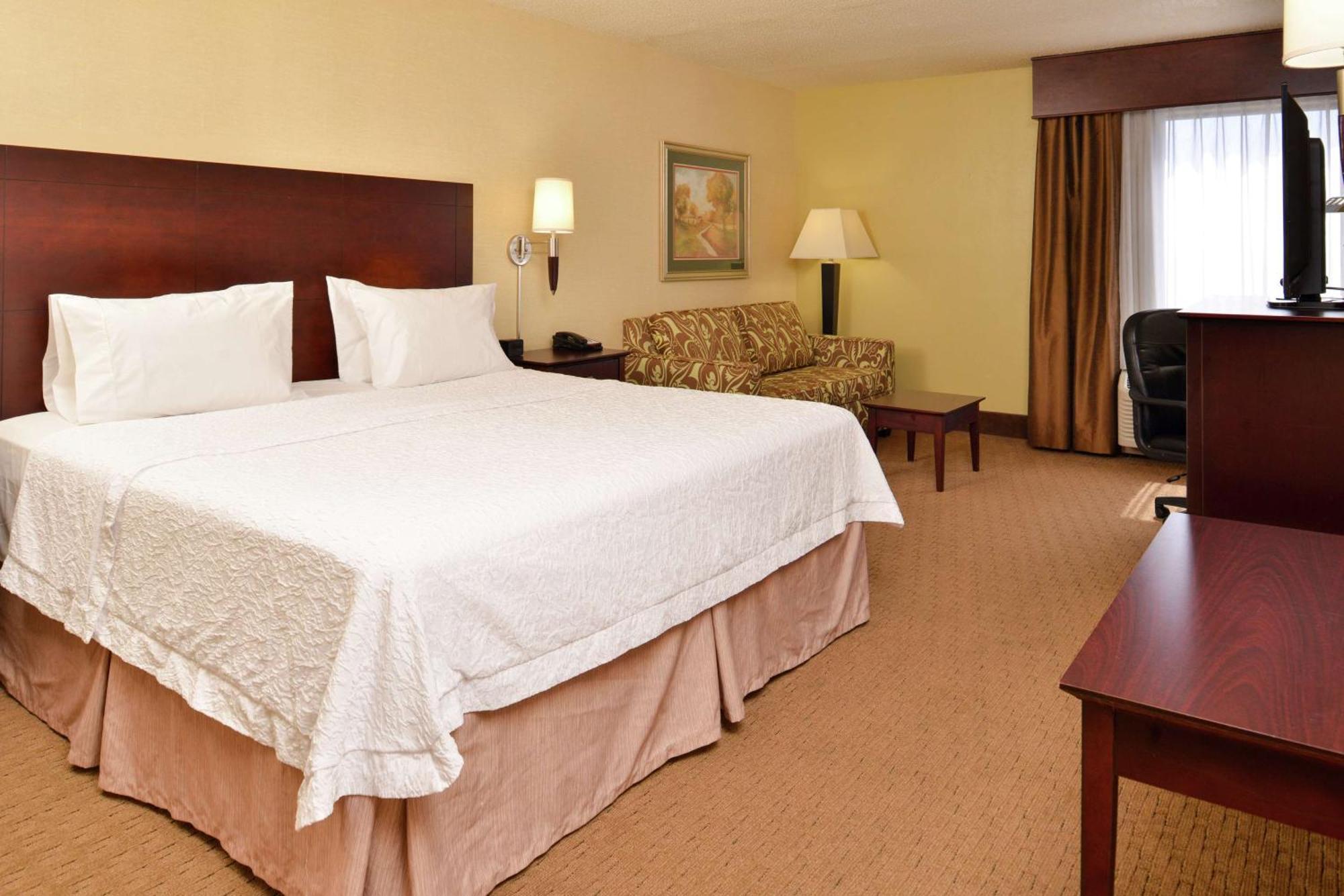 Hampton Inn Staunton Exterior foto