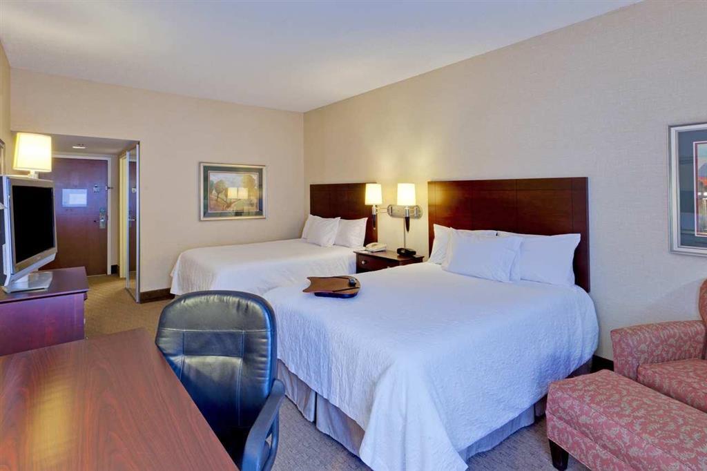 Hampton Inn Staunton Habitación foto